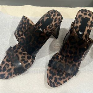 Zara Leopard Vinyl Mules Sandals Heels Sz 39 Open Toe, Square Heels 3.5”